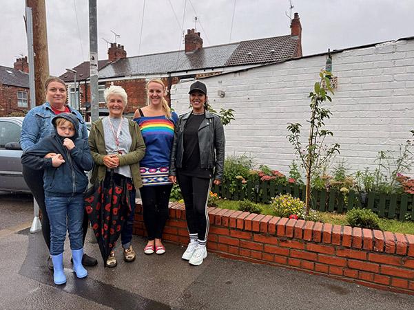 Melbourne street volunteers